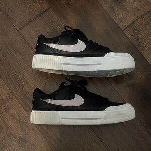 Nike Court Legacy Lift Women's Shoes (DM7590-002, Black/Sail/Platinum Violet